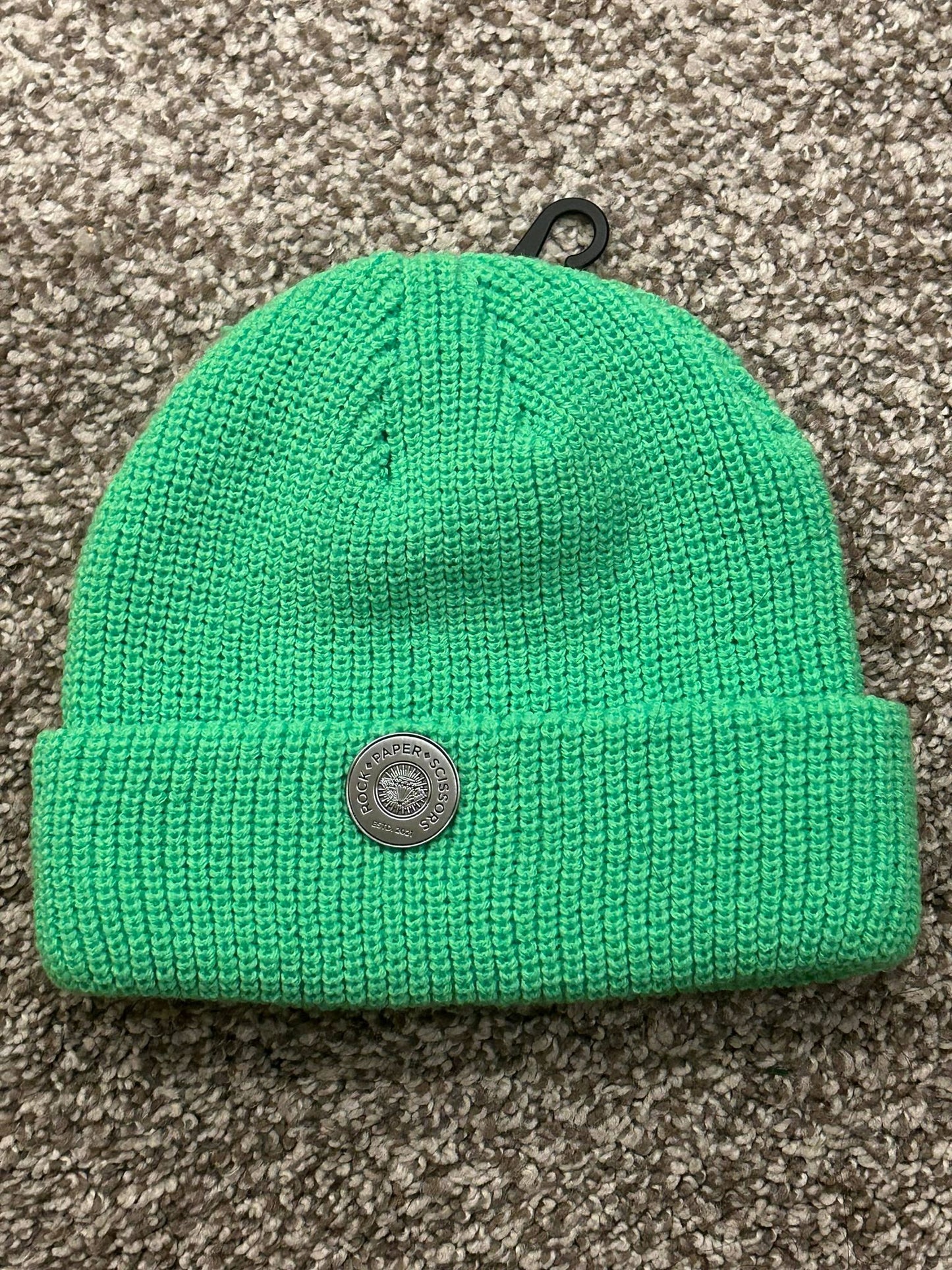 Fisherman Beanie Olive Green w/silver pin